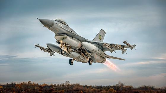 F-16 Fighting Falcon